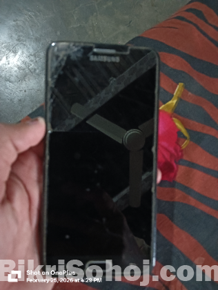 Samsung Galaxy j7 prime